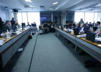 CPMI do INSS ouve novos depoimentos sobre fraudes em descontos de aposentadorias