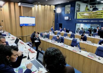 Câmara de Aracaju aprova urgência para projeto que regulamenta transporte complementar