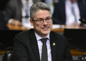 Senador Alessandro Vieira destina quase R$ 7 milhões para reforçar a saúde pública em Sergipe