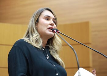 Kitty Lima elogia avanços na saúde e critica secretário de Itabaiana por falas sobre animais comunitários