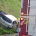 Acidente em Maruim deixa três pessoas feridas após capotamento de carro