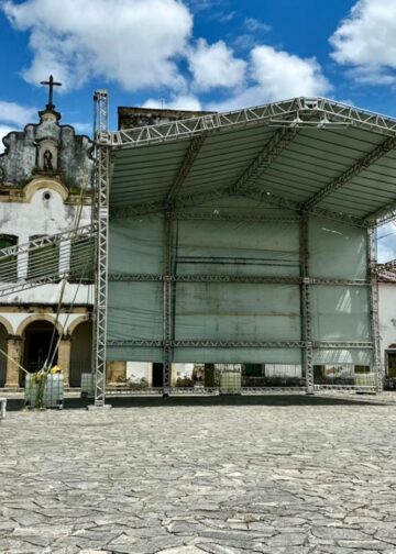 São Cristóvão inicia montagem dos palcos para a 40ª edição do FASC