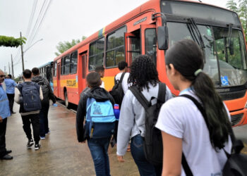 Seed mobiliza 402 veículos para garantir transporte de estudantes no Enem em Sergipe