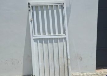 Suspeito é preso após furtar portões de estabelecimento na Zona Oeste da capital