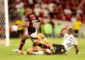 Flamengo derrota Ceará e coroa ano mágico com título Brasileiro