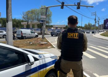 SMTT anuncia interdição temporária na Avenida Tancredo Neves