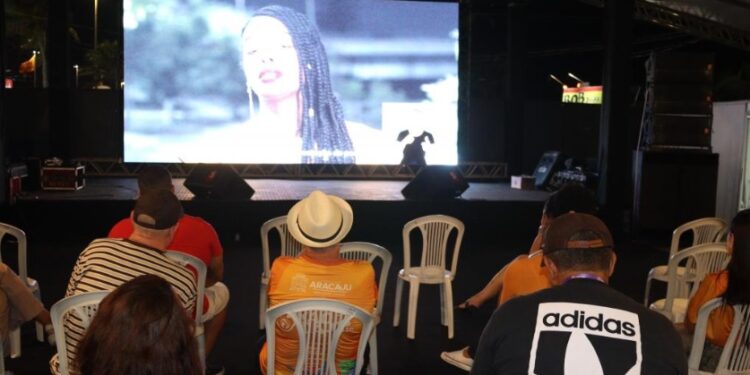 Sessão Cinelê abre programação da Arena Criativa com exibição de audiovisuais