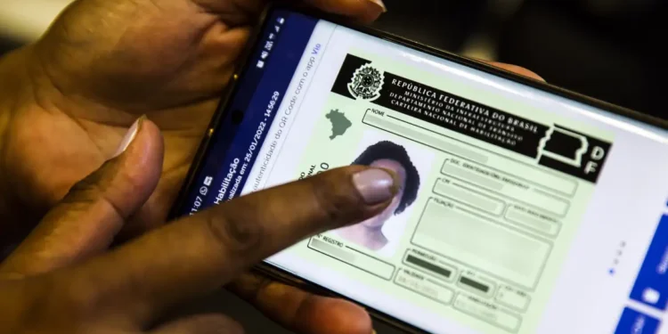 Pedidos de CNH crescem após novas regras e superam 1,7 milhão em janeiro de 2026