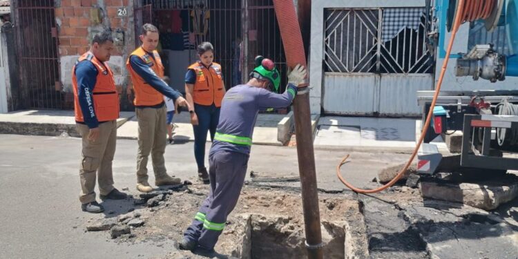 Defesa Civil atua em áreas afetadas pelas chuvas em Aracaju