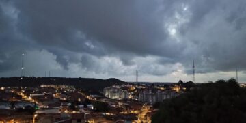 Defesa Civil de Aracaju emite Alerta Amarelo para chuvas e ventos intensos