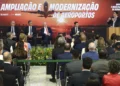 Ministro celebra anúncio de R$ 5,7 bi para ampliar aeroportos no país