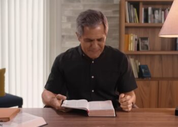 Na BÍBLIA você encontra as respostas que tanto vocêe procura