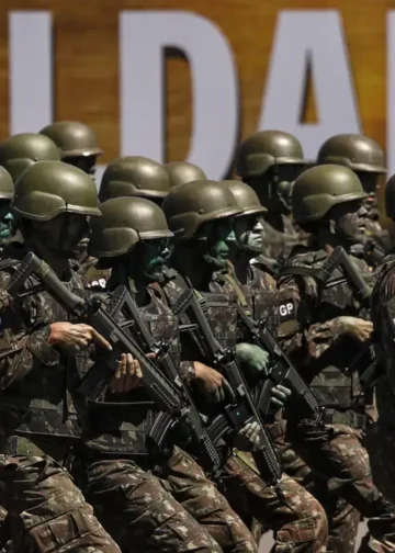 Selecionadas para serviço militar voluntário feminino devem comparecer até sexta para nova etapa