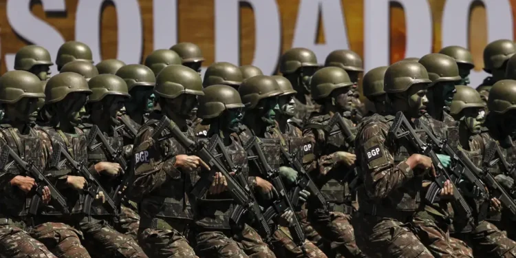 Selecionadas para serviço militar voluntário feminino devem comparecer até sexta para nova etapa