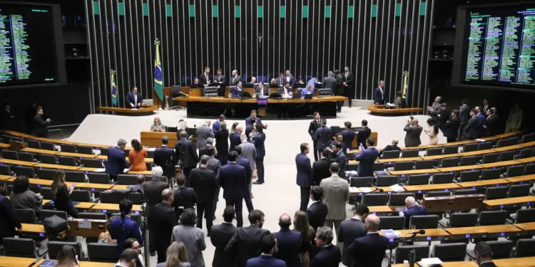 Câmara aprova projeto antifacção com penas de até 40 anos texto vai à sanção presidencial