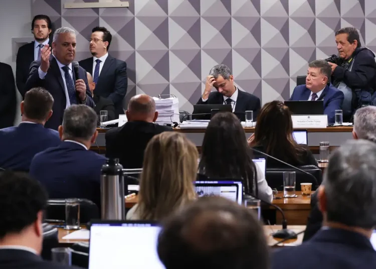 CPMI do INSS é encerrada sem relatório final após impasse