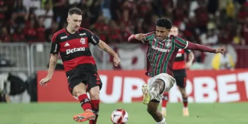 Fluminense e Flamengo disputam título do Campeonato Carioca no Maracanã