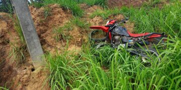 Colisão entre carro e motocicleta é registrada na SE-245, em Riachuelo