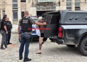 Policial Penal suspeito de matar namorada dentro de hotel recebe alta e é levado para o presídio