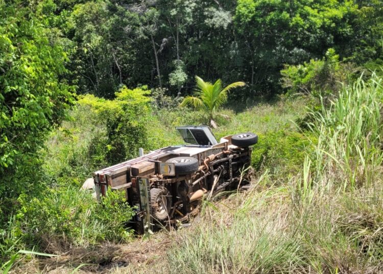 Acidente envolvendo três veículos é registrado na SE-265, em Itaporanga d’Ajuda