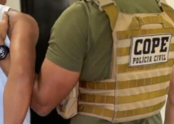 Homem condenado por roubo e porte ilegal de arma é preso em Aracaju