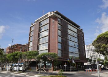 Alese decreta ponto facultativo no dia 20 de abril