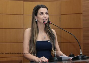 Lidiane Lucena destaca Abril Azul e reforça compromisso com inclusão de pessoas autistas