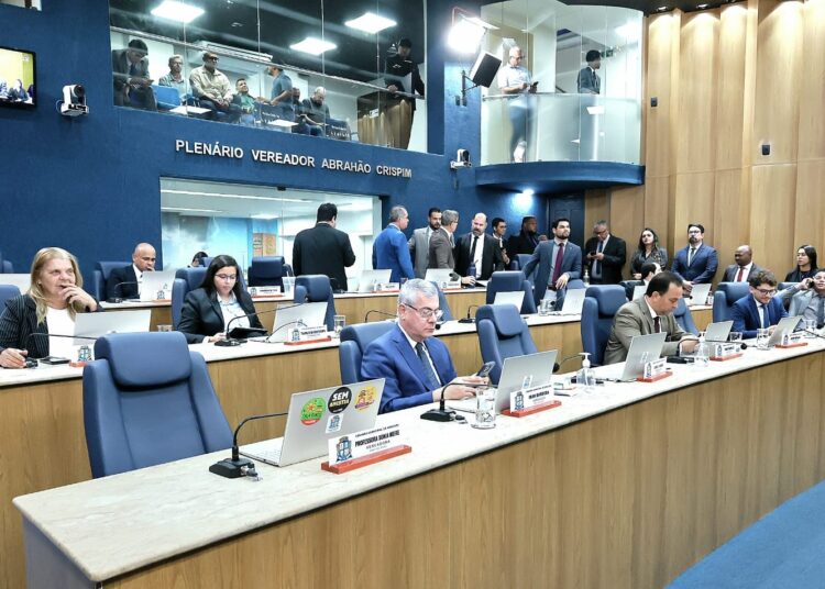 Câmara de Aracaju aprova projetos e requerimentos durante sessão ordinária