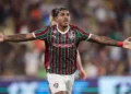 Fluminense vence Corinthians e assume vice-liderança do Brasileirão