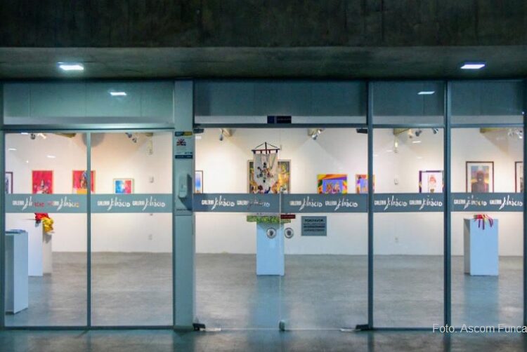 Galeria J. Inácio recebe mostra ‘O Fenômeno Xuxa’ com figurinos e memórias das décadas de 80 e 90