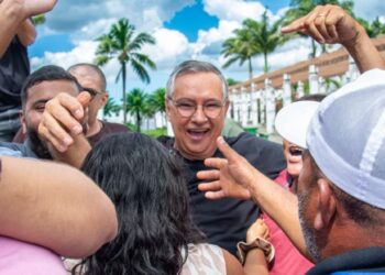 Médico Eduardo Amorim percorre municípios para ouvir as principais dificuldades enfrentadas pelo povo