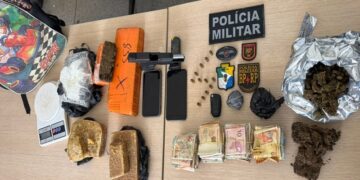 Polícia apreende drogas, arma e dinheiro durante operação no Alto Sertão de Sergipe