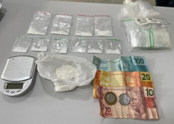 Polícia desarticula ponto de tráfico e prende mulher em Neópolis