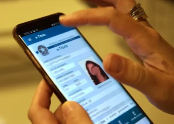 Prazo para regularizar título de eleitor vai até 6 de maio