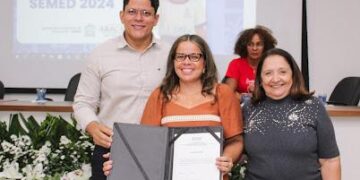 Prefeitura de Aracaju empossa mais 30 professores aprovados no concurso do Magistério