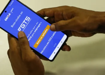 Caixa antecipa saque do FGTS para 10,5 milhões de trabalhadores