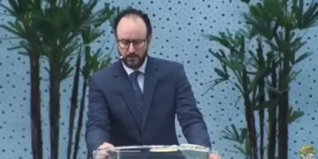 Vigiai, pois, porque não sabeis a que hora há de vir o vosso Senhor.