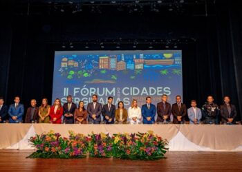 Prefeita Emília participa do II Fórum das Cidades e enfatiza importância do Plano Diretor