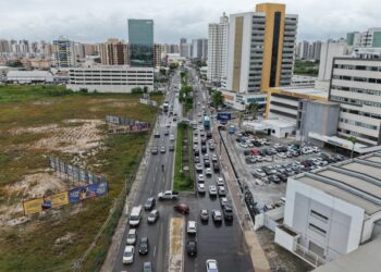 Prefeitura inicia recapeamento em avenida movimentada de Aracaju na segunda-feira, 4
