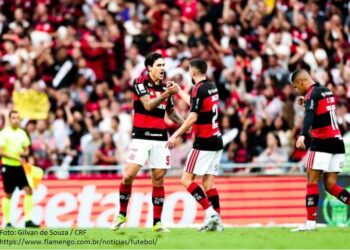 Flamengo deixa escapar a vitória e o Vasco empata  em 2 x 2 no último minuto pelo Brasileirão