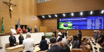 Alese concede Títulos de Cidadania Sergipana a personalidades que contribuem para o desenvolvimento