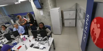 Nascidos em julho e agosto recebem abono salarial PIS/Pasep nesta segunda-feira, 15