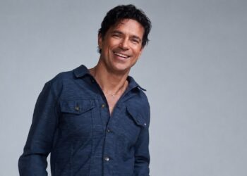 Jorge Vercillo retorna a Aracaju com show extra da turnê “JV30 II – Mais um Final Feliz”