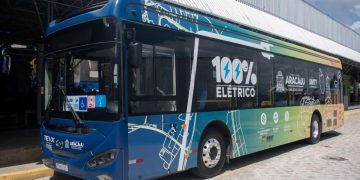 Prefeitura de Aracaju amplia frota de ônibus elétricos com entrega de 15 novos veículos