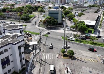 SMTT realiza testes em semáforos na avenida Adélia Franco neste fim de semana