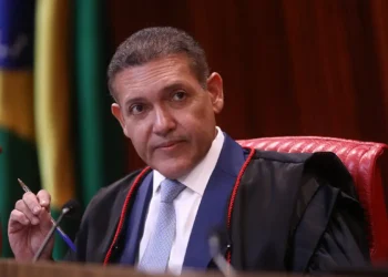 TSE marca reunião com embaixadores para reforçar transparência sobre urnas eletrônicas