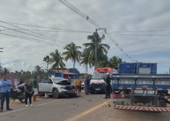 Colisão frontal deixa feridos na SE-050, em Aracaju