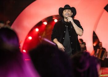 Mano Walter grava novo DVD em Lagarto com homenagem à cultura da vaquejada