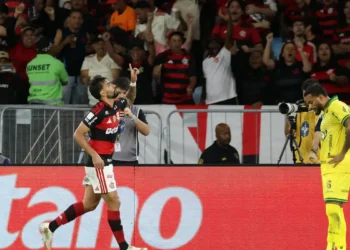 Flamengo vence o Mirassol e fica a um ponto da liderança do Brasileirão