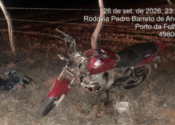 Passageiro morre após veículo sair da pista e cair às margens da SE-200, em Porto da Folha